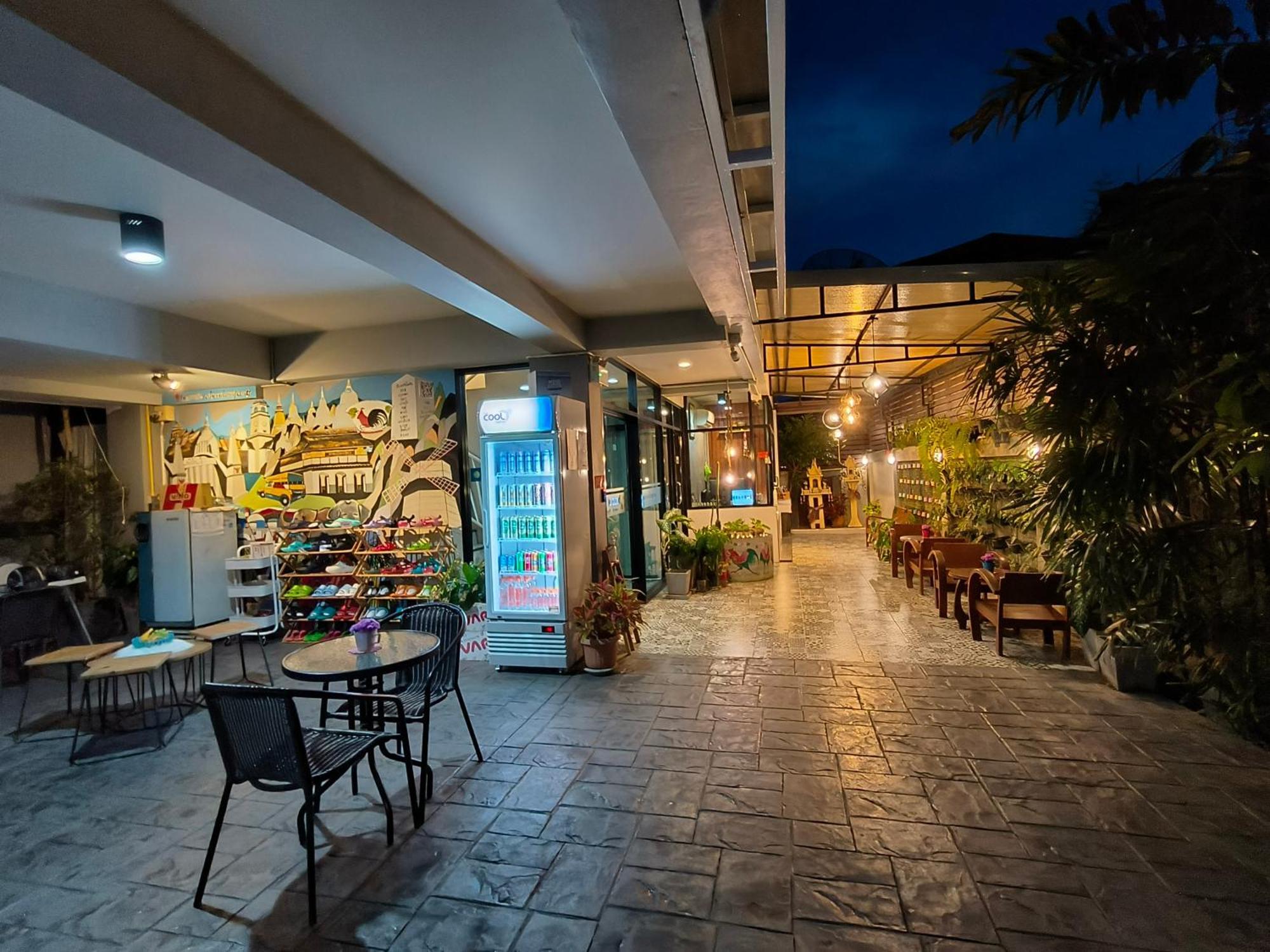 Le Neuf Nakorn Lampang Hotel Buitenkant foto